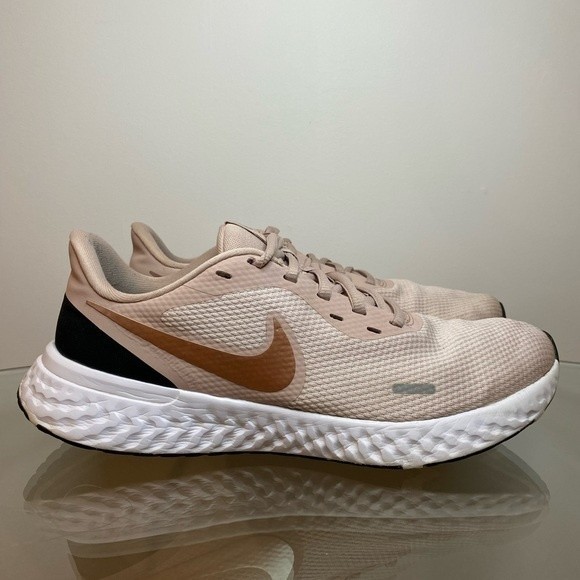 Nike Revolution 5 - Barely Rose - Picture 1 of 9